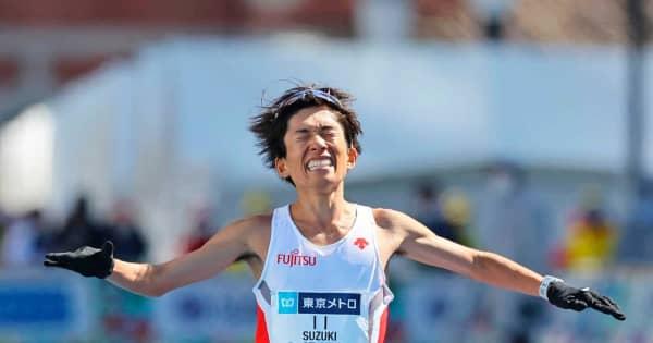 鈴木健吾、涙　「乗り越えられた」　日本歴代2位でMGC獲得、世界選手権出場も確実