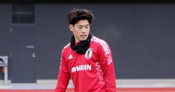 サッカーU-21日本代表候補　MF鈴木唯人「A代表に入りながら五輪に出るのが一番」