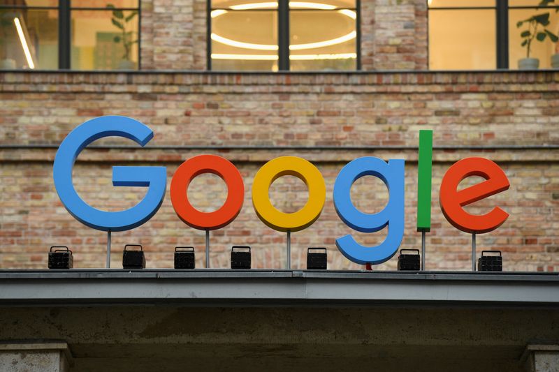 グーグル、サイバー防衛のマンディアント買収へ　54億ドル