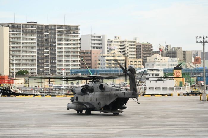 那覇市議会が軍港飛来反対を決議、一部訓練容認の決議も