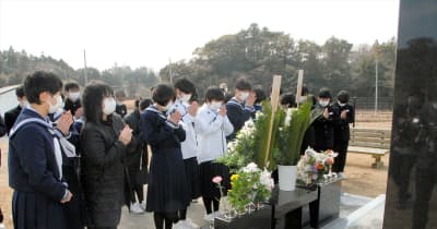 津波で犠牲の生徒6人、慰霊式で悼む　福島県相馬の磯部中