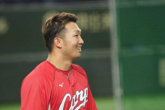 【MLB】鈴木誠也の練習が「メジャー感半端ナイ」　“米国仕様”の投稿にファン「え。英語」
