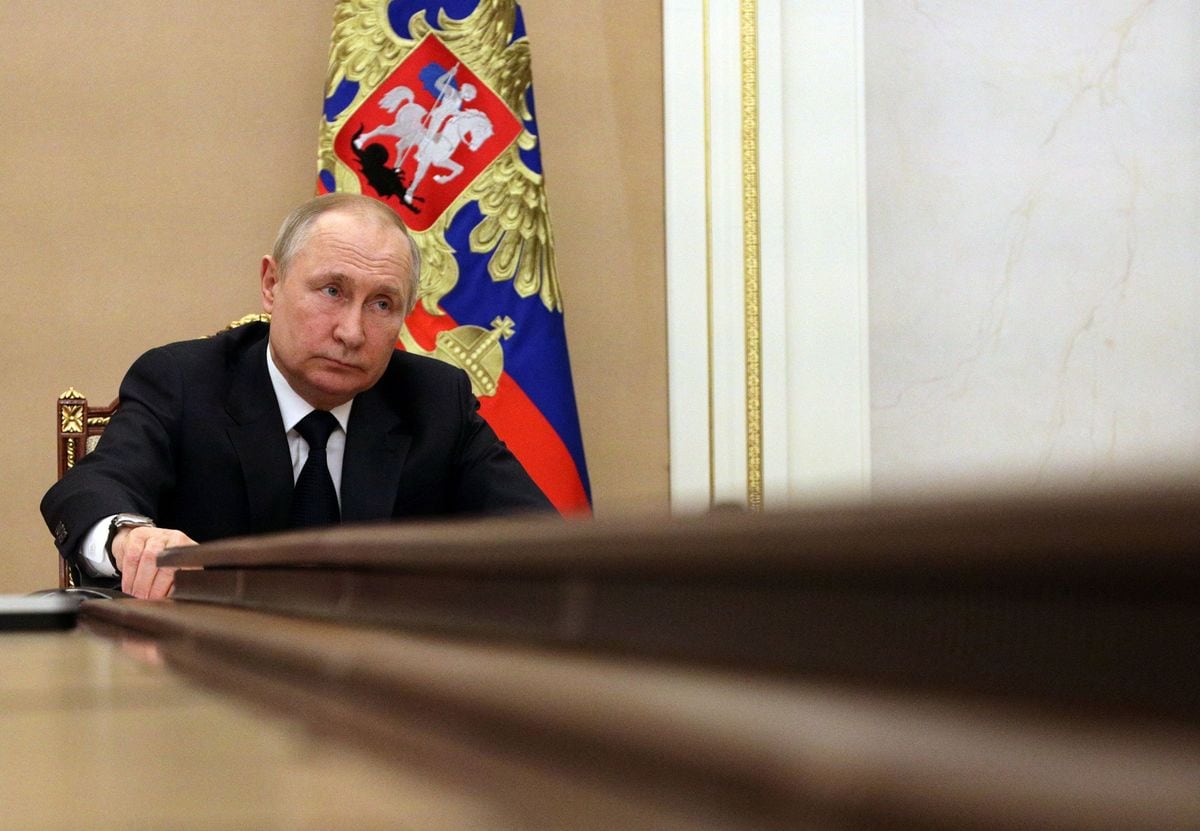 プーチンです。 プーチンの末路3つのパターン、クーデターか内戦か