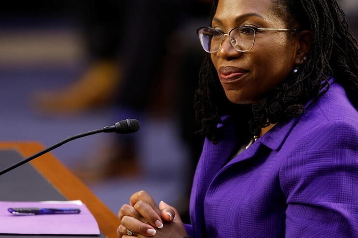 米上院でジャクソン氏の指名承認公聴会始まる、最高裁初の黒人女性判事