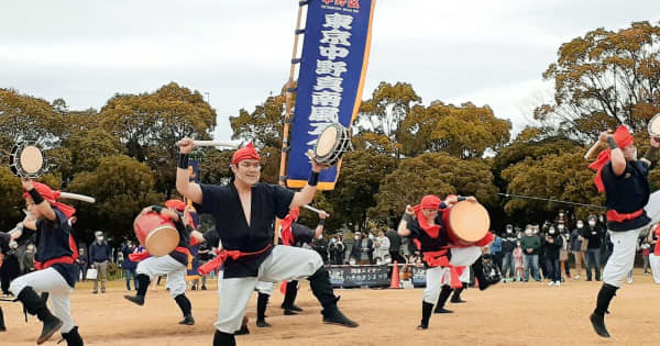 「楽しく踊れた」関東に息づく沖縄エイサー　日本復帰50年、横浜・鶴見区で17団体が披露