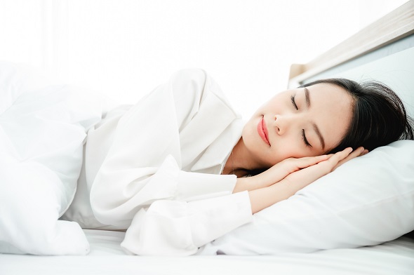 ハイブリッド勤務者の74％が「寝ても疲れがとれない」　味の素の調査