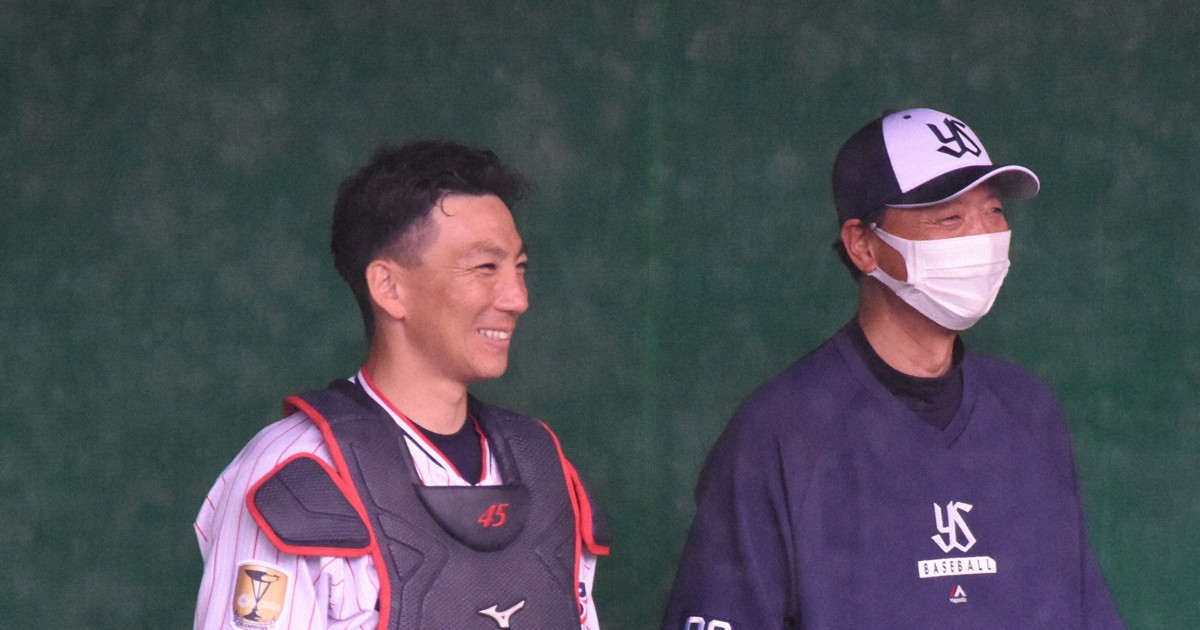 ヤクルト嶋基宏、選手もコーチも全力　支柱の37歳、欠かせぬ存在