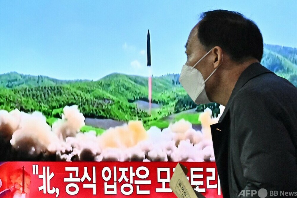 北朝鮮、ICBM発射 日本のEEZ内に落下か