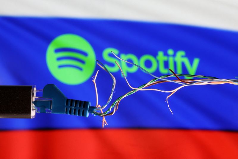 音楽配信スポティファイ、ロシアでサービス停止へ
