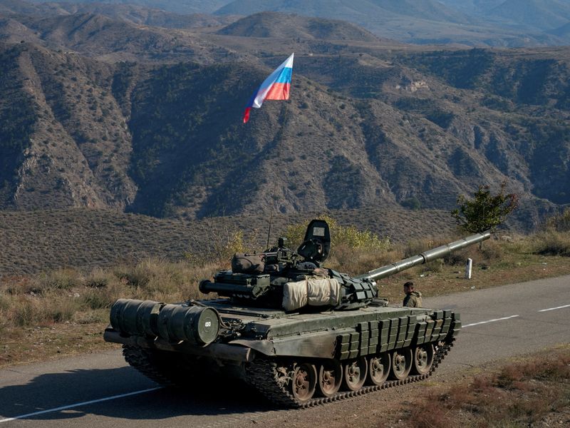 ロシア「アゼル軍がナゴルノ停戦違反」、双方が非難応酬