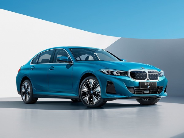 BMW i3 新型、中国向けは 3シリーズ のロングがベース110mm長い