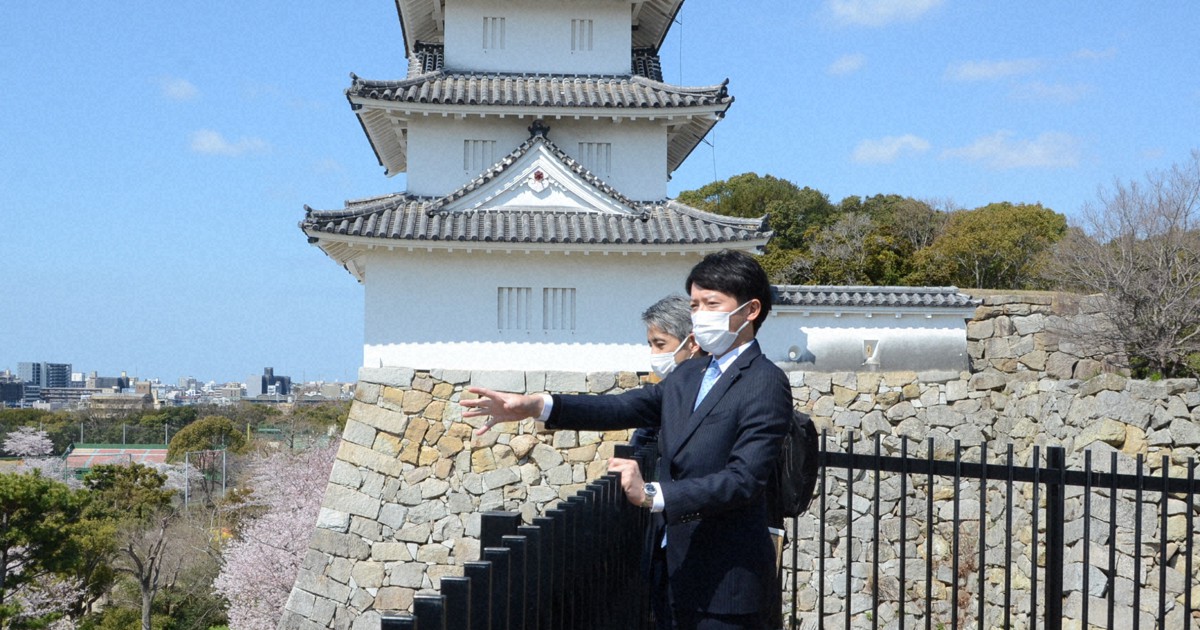 明石城の樹木伐採を中断　兵庫県知事「住民合意を優先」