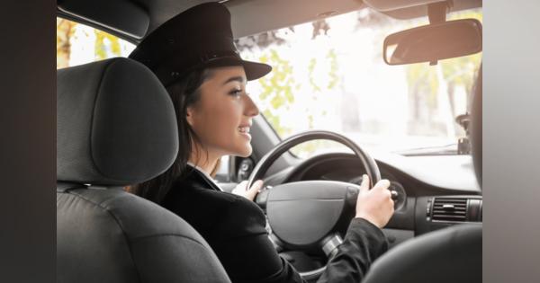 女性タクシードライバーの年収はいくら？平均年齢・勤続年数も【2021/22シーズン】