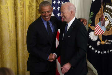 オバマ氏、バイデン氏を応援　5年ぶりホワイトハウスに