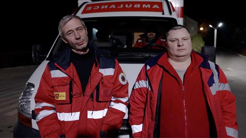 子供たちを前線から救出　ウクライナの救急チームに同行取材