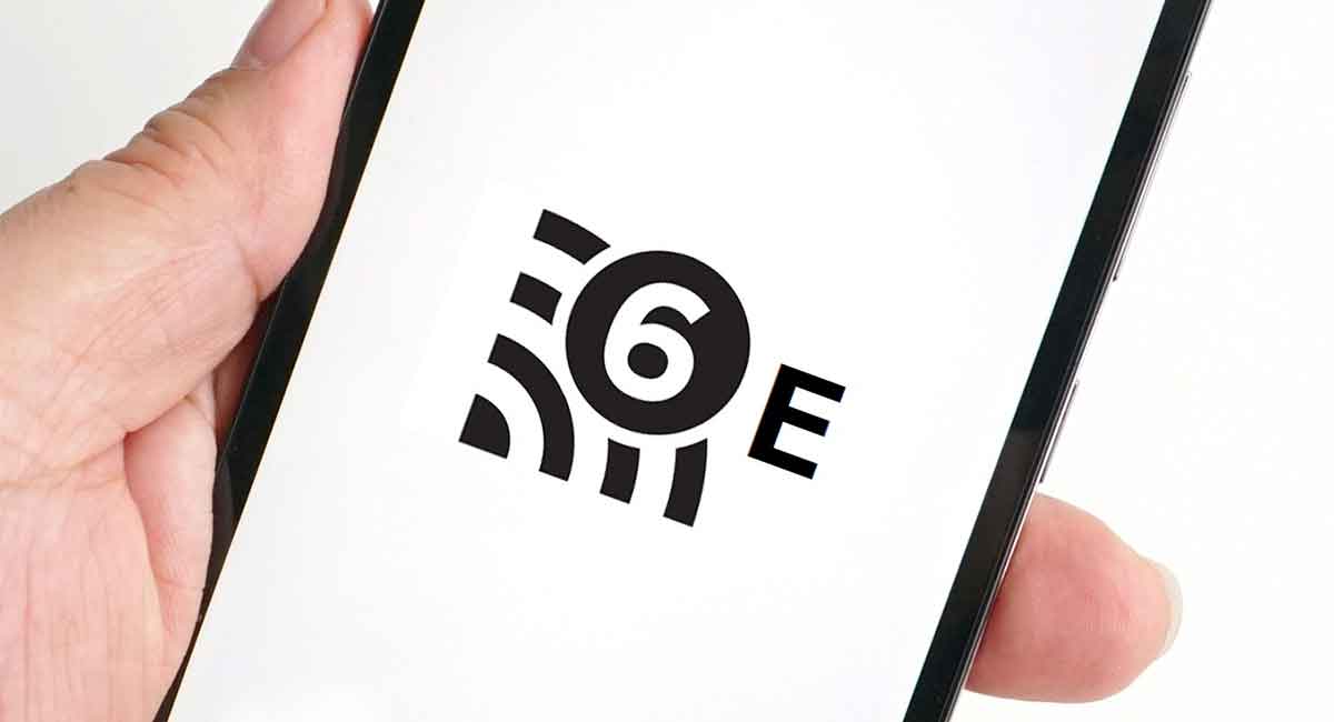 最近見かける「Wi-Fi 6E」って何なの？　従来の「Wi-Fi 6」とは何が違うかザックリ解説
