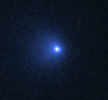 過去最大の彗星、太陽系に接近中　直径140キロ、地球に衝突せず