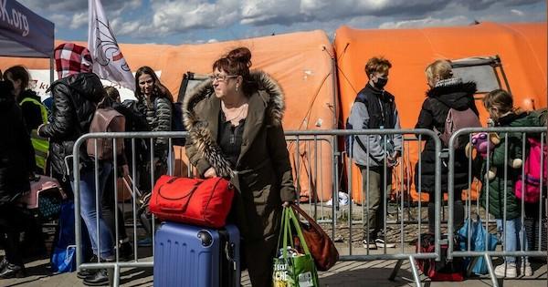 ウクライナ難民、87万人超が帰国