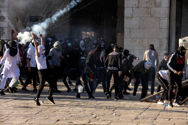 エルサレム旧市街聖地で衝突、イスラエル警察とパレスチナ人