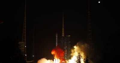 中国、通信衛星「中星6D」の打ち上げに成功
