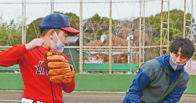 三浦から未来の〝侍〟を 元プロ選手２人が野球教室　三浦市