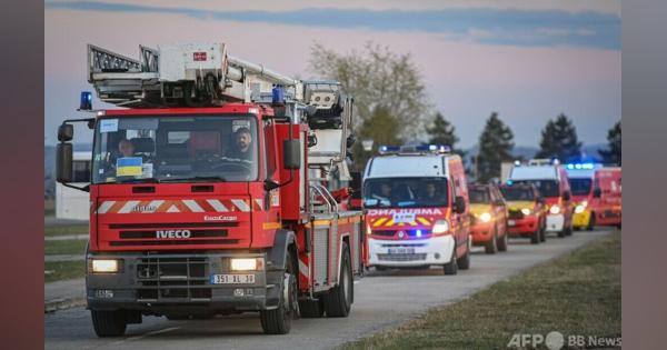 仏からウクライナへ、消防車など支援物資到着 ルーマニア