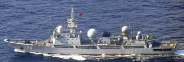 中国とロシアの艦艇、相次ぎ通過　ガス関連船も、防衛省が確認