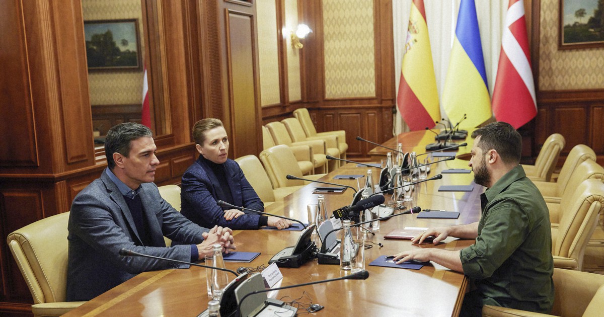 スペイン、デンマーク首相がキーウ訪問　追加の軍事支援を発表