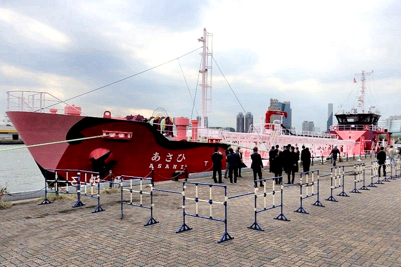 東京港に初入港！世界初の電動タンカー「あさひ」の全貌