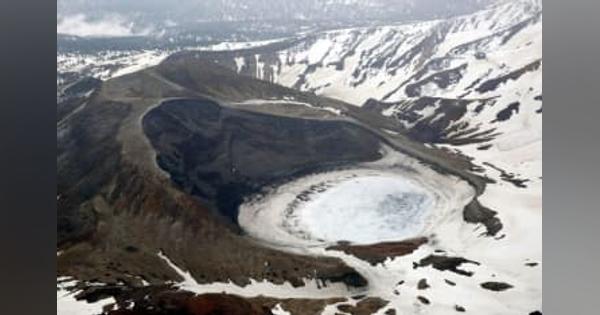 宮城・蔵王の火口湖で男性死亡　スキー中に氷割れ転落