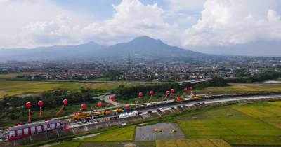インドネシアのジャカルタ‐バンドン高速鉄道、レール敷設始まる