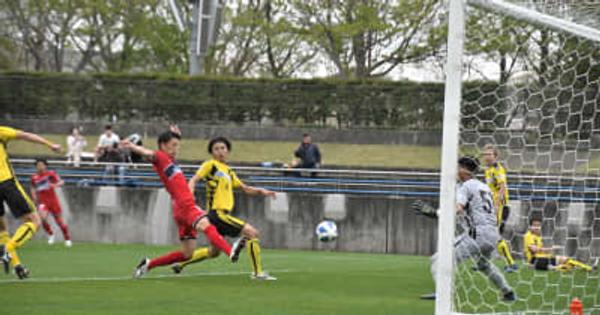 いわきFC後半に勢い　有田、気迫の2発　運動量豊富 プロの意地　福島民報杯サッカー 天皇杯予選福島県選手権