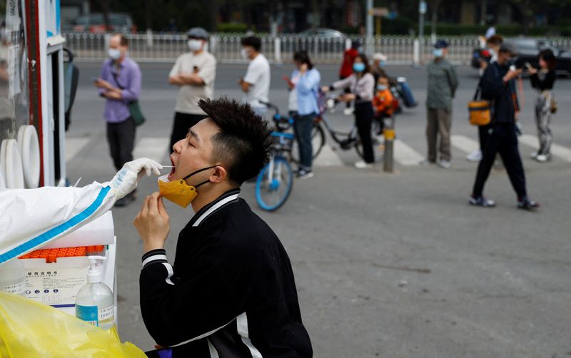 中国北京市、最大行政区でコロナ検査開始　ロックダウン懸念も