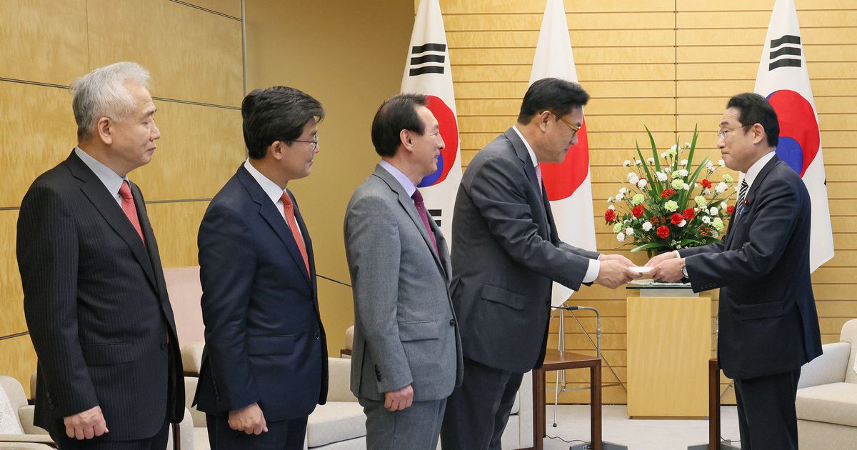 岸田首相「日韓の懸案の解決必要」　韓国代表団の表敬に