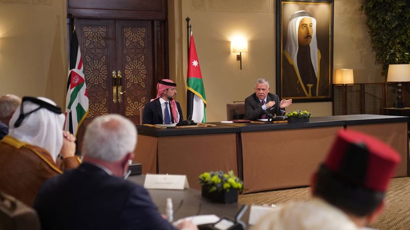 ヨルダン国王と米大統領が電話会談、エルサレムの緊張緩和で協議