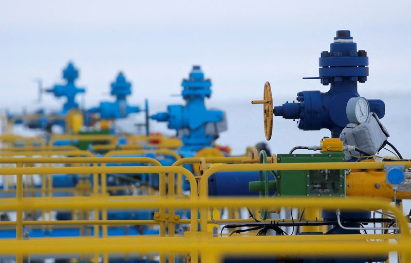 ロシアがガス供給停止、欧州「脅迫」と反発　対応協議へ