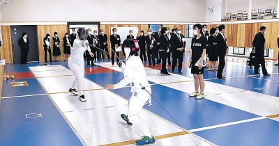 富山県内唯一の専用施設　富山北部高　フェンシング場完成
