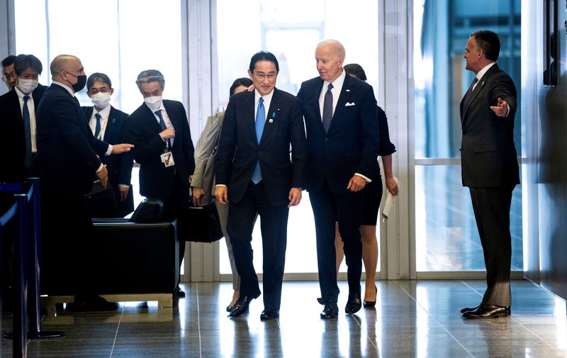 来月23日に日米首脳会談、緊密な連携確認へ＝官房長官