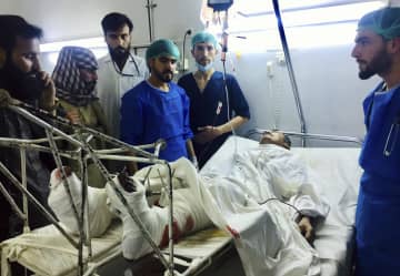 アフガンで爆発、9人死亡　バス2台の乗客ら、テロか