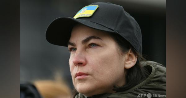 ウクライナ、戦争犯罪の疑い8600件特定
