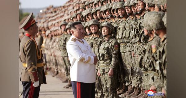 北朝鮮、「敵全滅」へ軍事力強化を　パレード参加兵士に金総書記