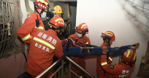 湖南省長沙市で建物倒壊　救援活動続く