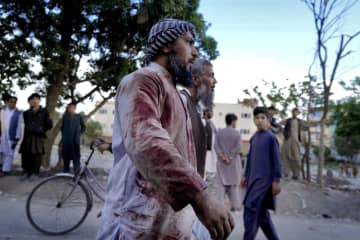 アフガン首都爆発50人死亡　モスクの礼拝者、テロか