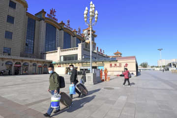 中国「ゼロコロナ」観光業に打撃　5連休、上海や北京で移動自粛