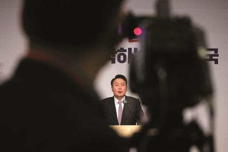 尹錫悦次期大統領は経済の「日本化」を回避できるか