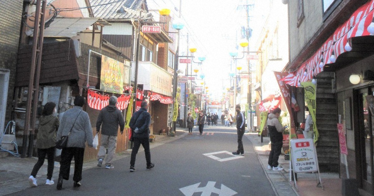「犬猫しか歩かぬ街」が年40万人訪れる名所に　大分の「昭和の町」