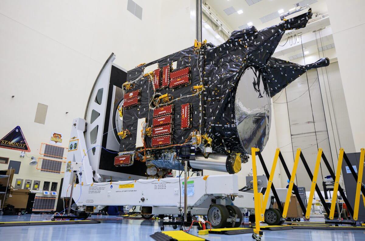 NASA小惑星探査機「サイキ」ケネディ宇宙センターに到着。打ち上げは2022年8月の予定