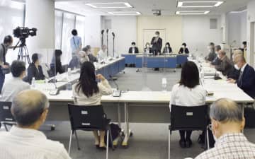 「核廃絶、より強く訴えを」　長崎の平和宣言文起草委