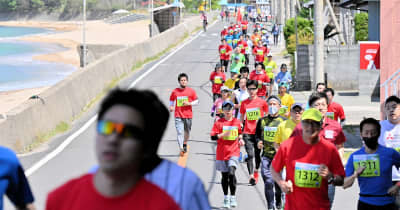 3年ぶりに五木ひろしふるさとマラソン　福井県美浜町、430人が若狭湾沿い行く