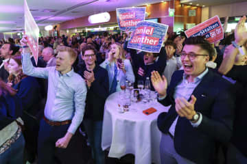 ドイツ首相の国政与党が大敗　北部州議選、CDU圧勝